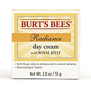 image of Burt's Bees Radiance Day Cream Dagpleie
