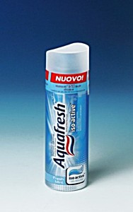 image of Aquafresh Dentifricio Dispenser 100ML Iso Active