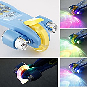 image of Kids 3-wheels Kick Scooter W / Flash Led Light-up Wheel Hppy