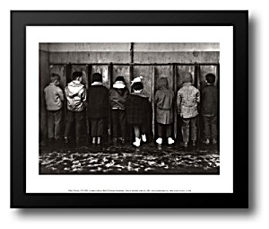 image of Frametowall - Pipi Pigeon 16X14 Framed Art Print By Doisneau, Robert